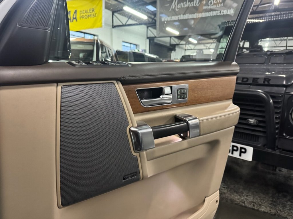 Used Land Rover Discovery 2016 for sale - 77302832: Photo 18