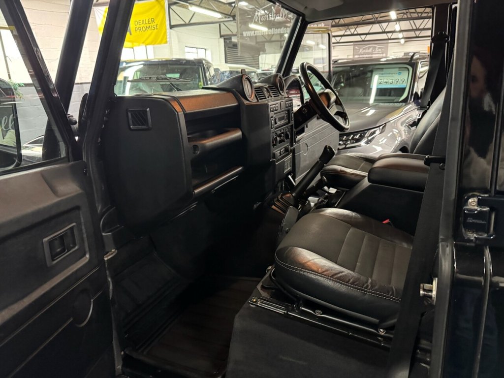 Used Land Rover Defender 2009 for sale - 76631873: Photo 24