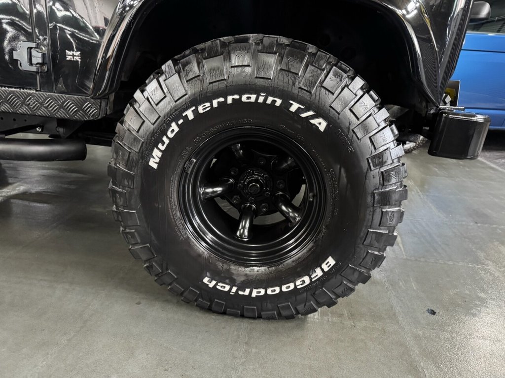 Used Land Rover Defender 2009 for sale - 76631873: Photo 3