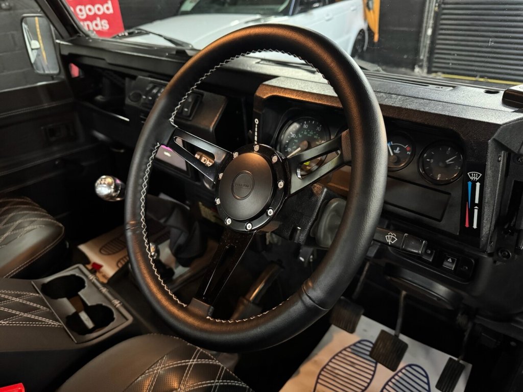 Used Land Rover Defender 1999 for sale - 77302726: Photo 22