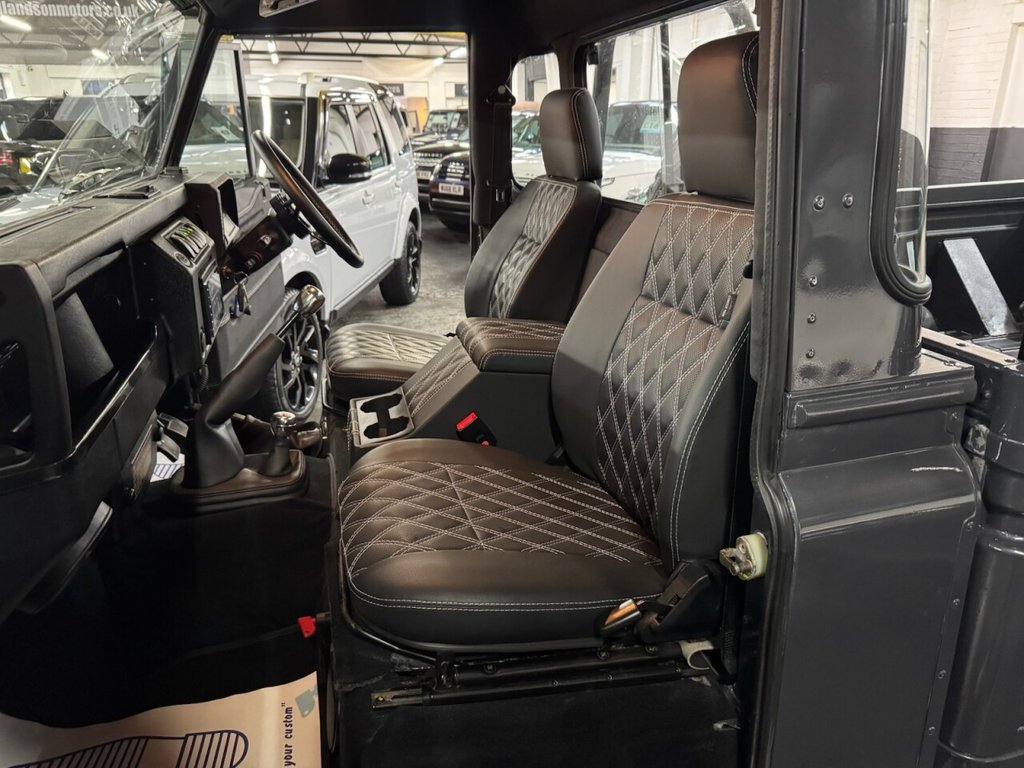 Used Land Rover Defender 1999 for sale - 77302726: Photo 28