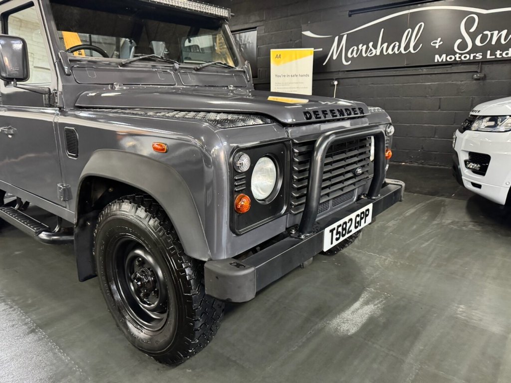 Used Land Rover Defender 1999 for sale - 77302726: Photo 4