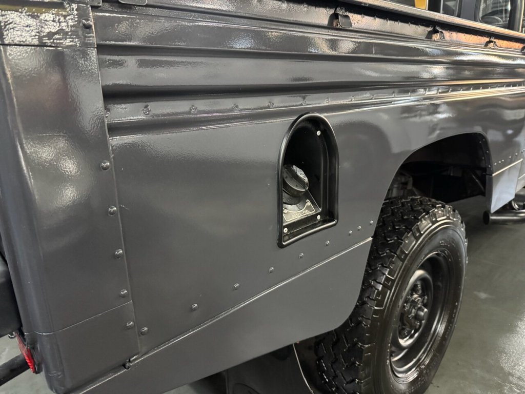 Used Land Rover Defender 1999 for sale - 77302726: Photo 8