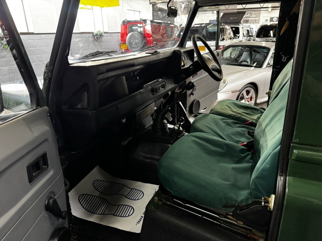 Used Land Rover Defender 1998 for sale - 77835378: Photo 16