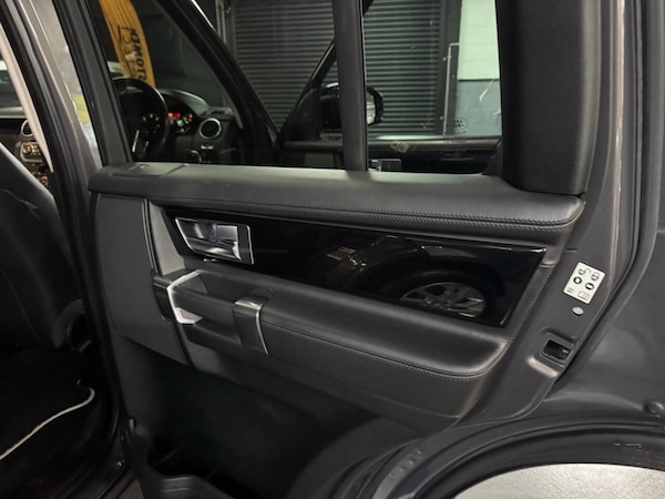 Used Land Rover Discovery 2016 for sale - 76163339: Photo 33