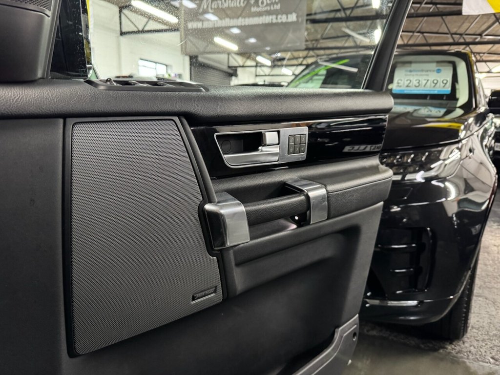 Used Land Rover Discovery 2015 for sale - 76367586: Photo 18
