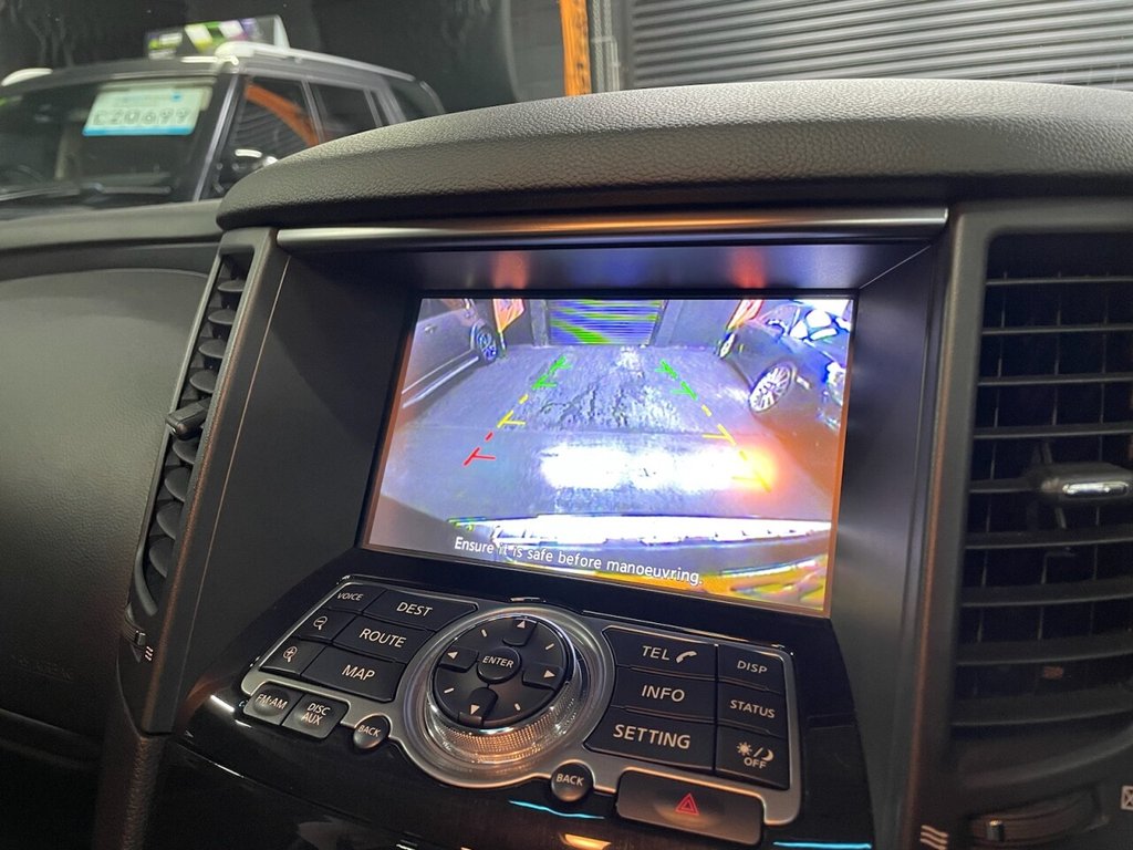 Used Infiniti QX70 2014 for sale - 77359848: Photo 18