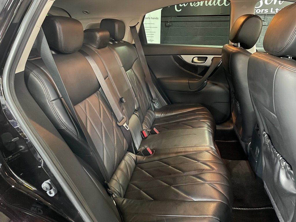 Used Infiniti QX70 2014 for sale - 77359848: Photo 26