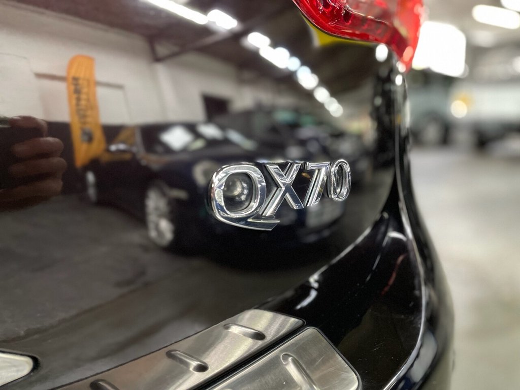 Used Infiniti QX70 2014 for sale - 77359848: Photo 30
