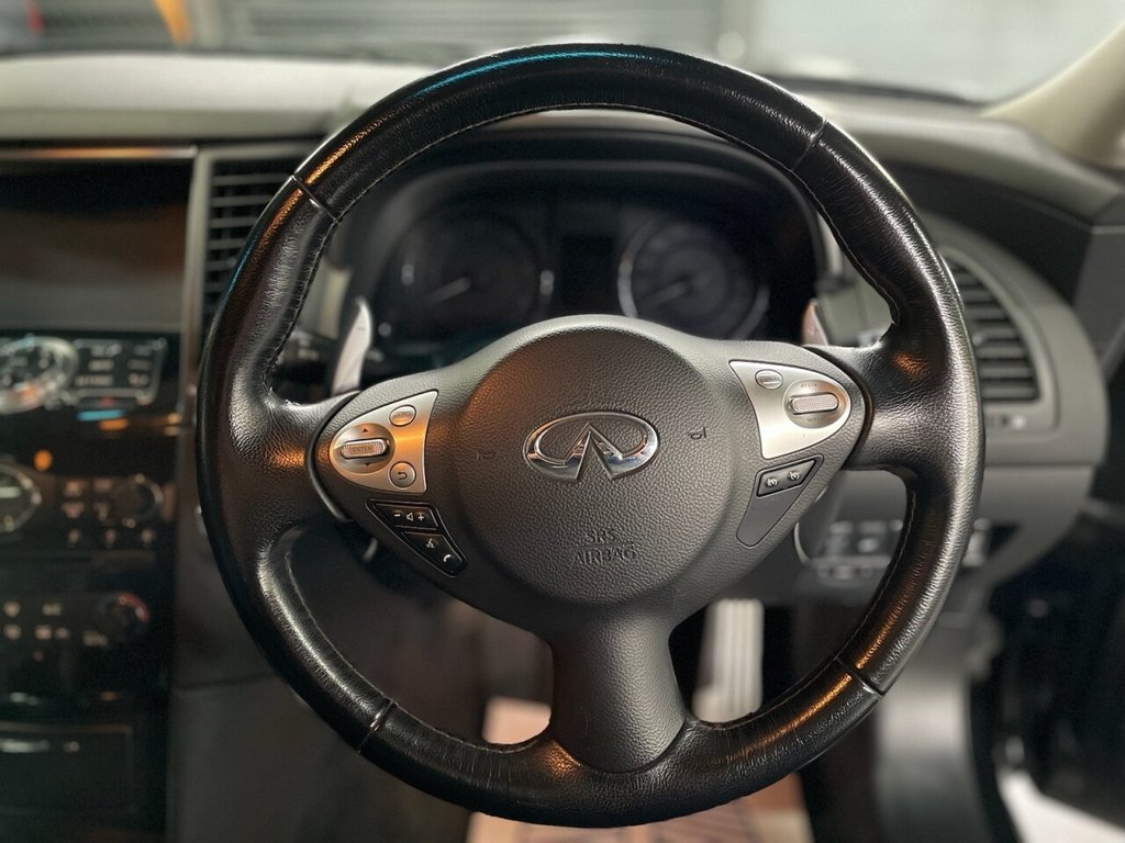 Used Infiniti QX70 2014 for sale - 77359848: Photo 8