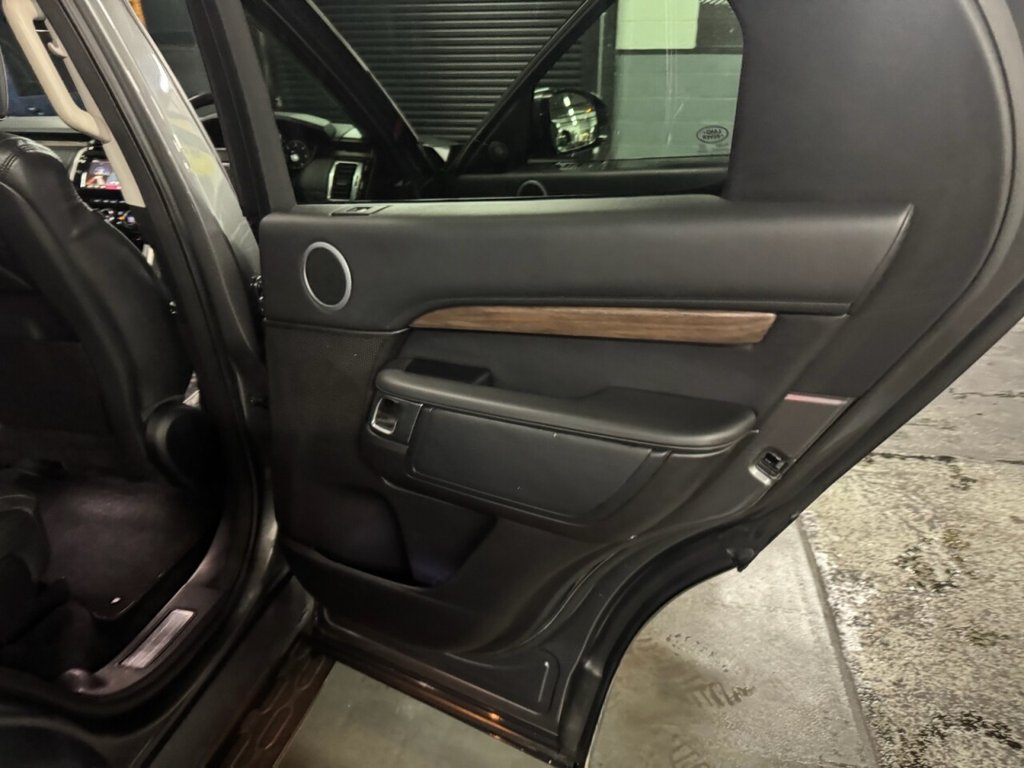 Used Land Rover Discovery 2018 for sale - 76582765: Photo 30