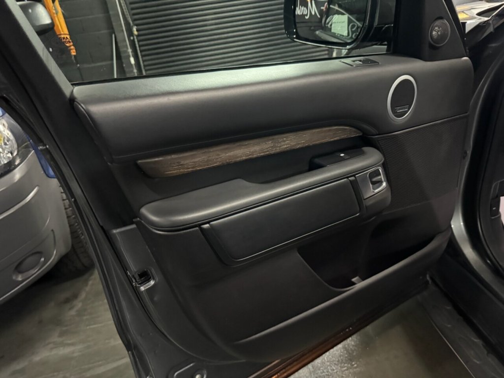 Used Land Rover Discovery 2018 for sale - 76582765: Photo 39