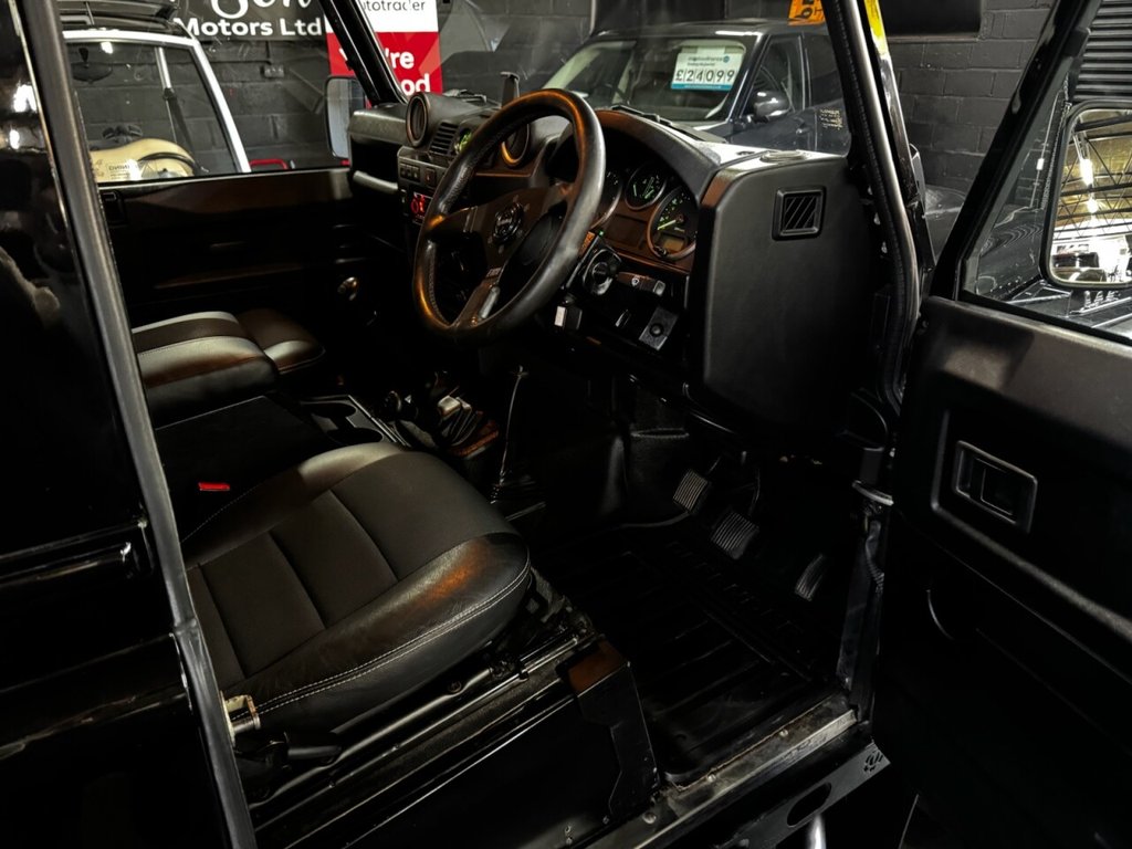 Used Land Rover Defender 2010 for sale - 77919918: Photo 19