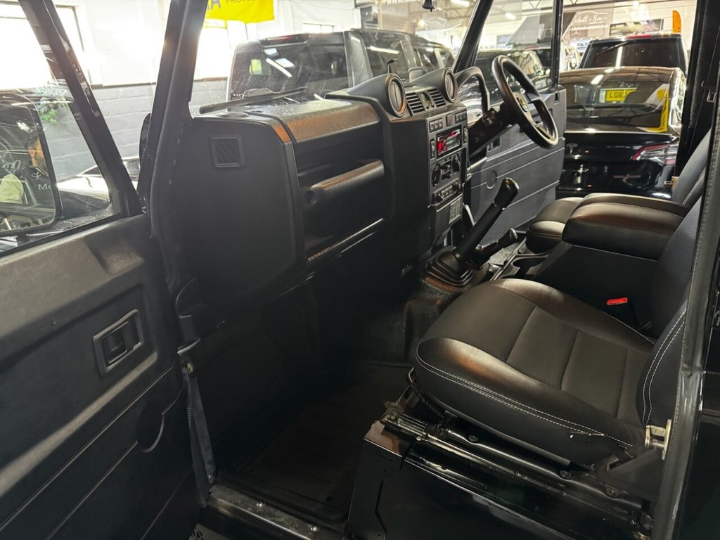 Used Land Rover Defender 2010 for sale - 77919918: Photo 24