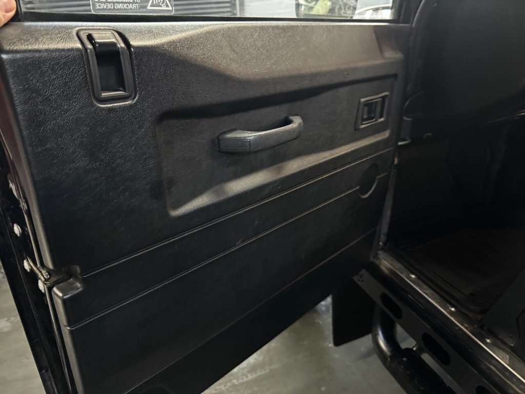 Used Land Rover Defender 2010 for sale - 77919918: Photo 26