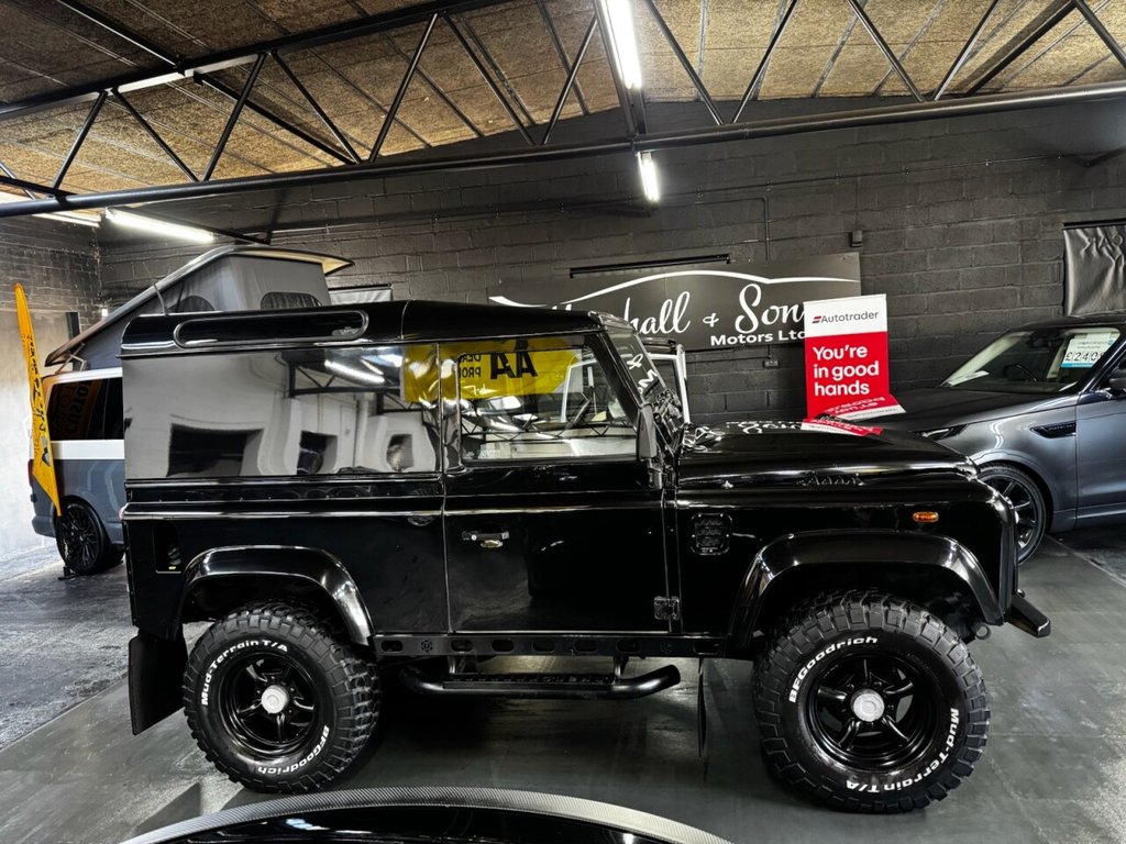 Used Land Rover Defender 2010 for sale - 77919918: Photo 3