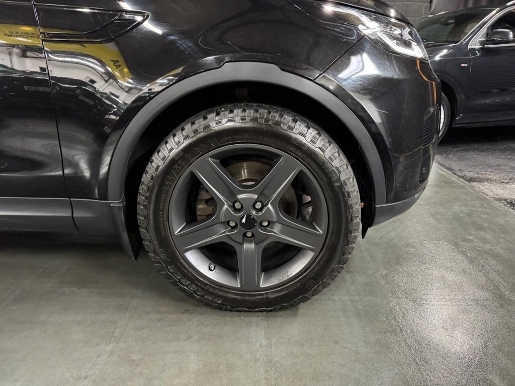 Used Land Rover Discovery 2017 for sale - 76642378: Photo 5