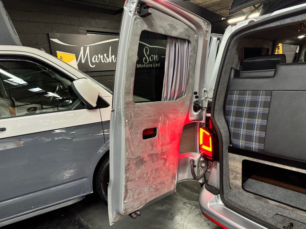 Used Volkswagen Transporter 2016 for sale - 77452371: Photo 11