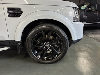 Used Land Rover Discovery 2016 for sale - 76439146: Photo