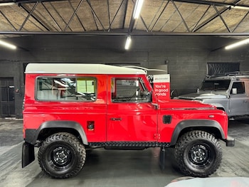 Used Land Rover Defender 1995 for sale - 79209900: Photo