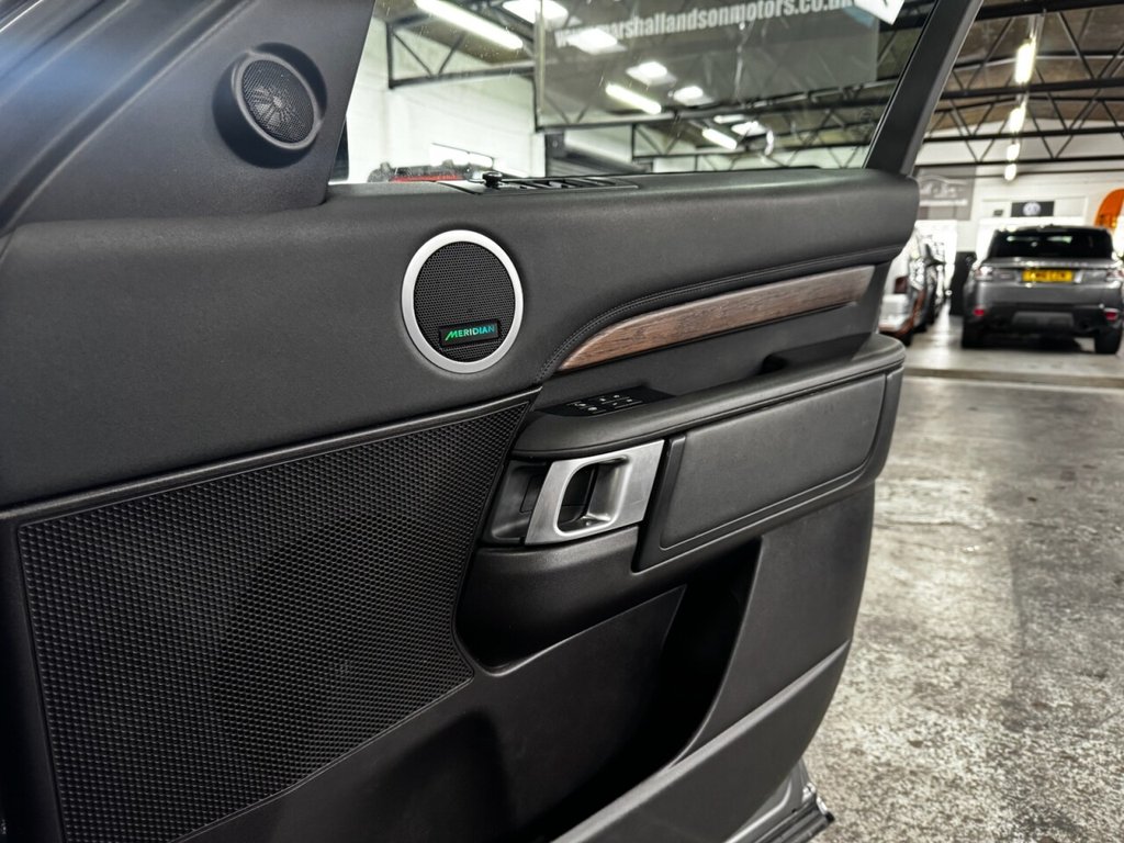 Used Land Rover Discovery 2017 for sale - 78096926: Photo 14