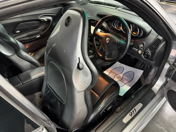 Used Porsche 911 2004 for sale - 75585062: Photo 13