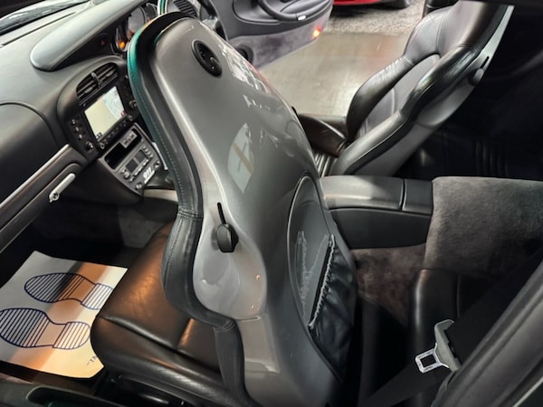 Used Porsche 911 2004 for sale - 75585062: Photo 19