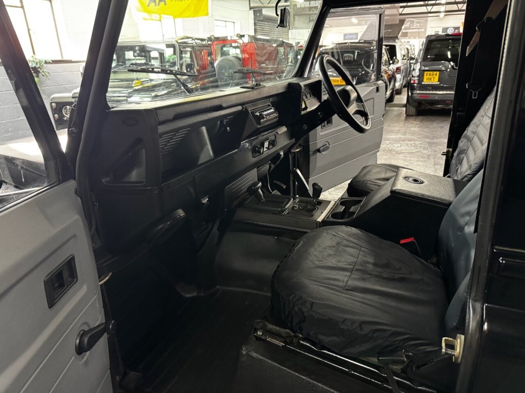 Used Land Rover Defender 90 1985 for sale - 78030703: Photo 17