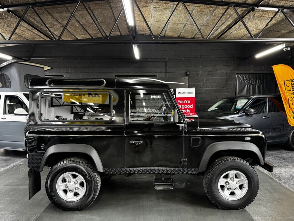 Used Land Rover Defender 90 1985 for sale - 78030703: Photo 3