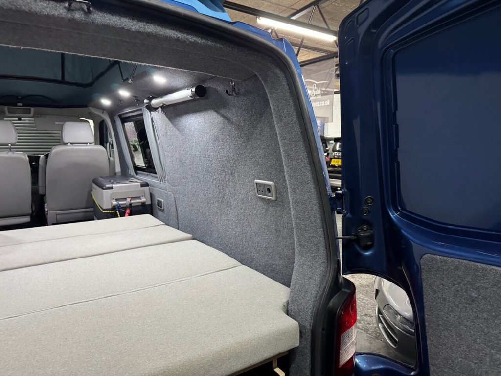 Used Volkswagen Transporter 2010 for sale - 76416908: Photo 13