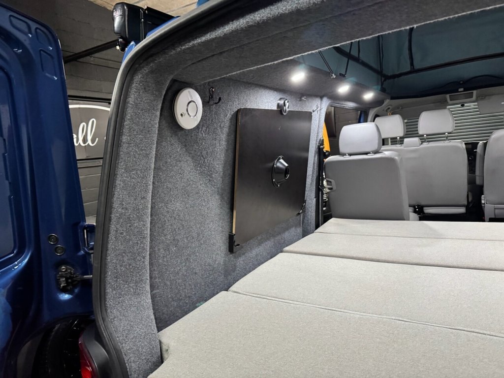 Used Volkswagen Transporter 2010 for sale - 76416908: Photo 14