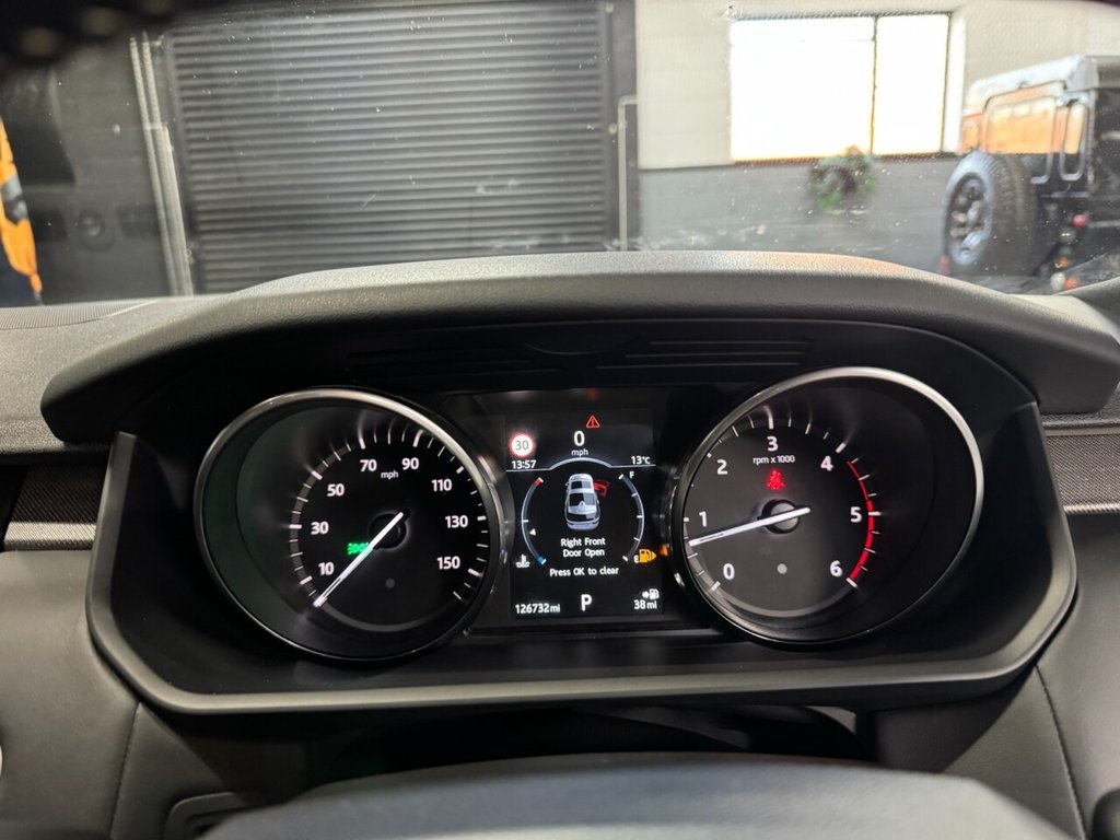 Used Land Rover Discovery 2017 for sale - 76570108: Photo 26