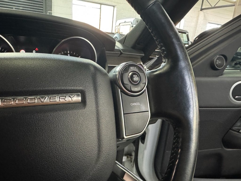 Used Land Rover Discovery 2017 for sale - 76570108: Photo 31