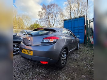 Used Renault Megane 2015 for sale - 79893418: Photo