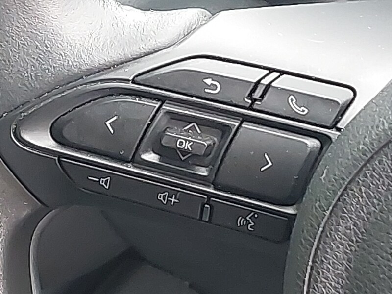 Used Mazda Mazda2 HYBRID 2024 for sale - 76749178: Photo 15