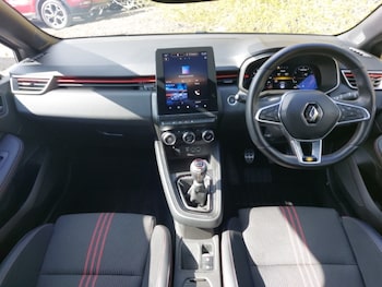 Used Renault Clio 2023 for sale - 78333535: Photo