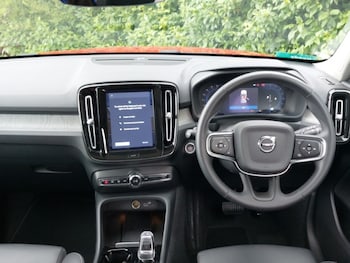 Used Volvo XC40 2024 for sale - 76749183: Photo