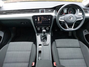 Used Volkswagen Passat 2020 for sale - 77509024: Photo