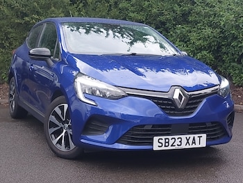 Used Renault Clio 2023 for sale - 79440104: Photo