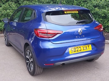 Used Renault Clio 2023 for sale - 79440104: Photo