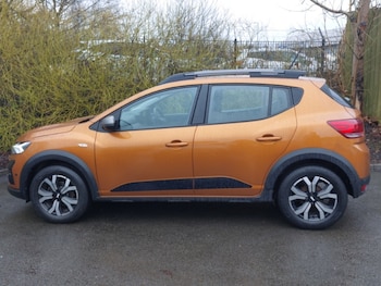 Used Dacia Sandero Stepway 2023 for sale - 78770959: Photo