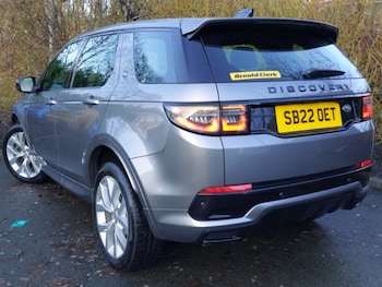 Used Land Rover Discovery Sport 2022 for sale - 77366443: Photo