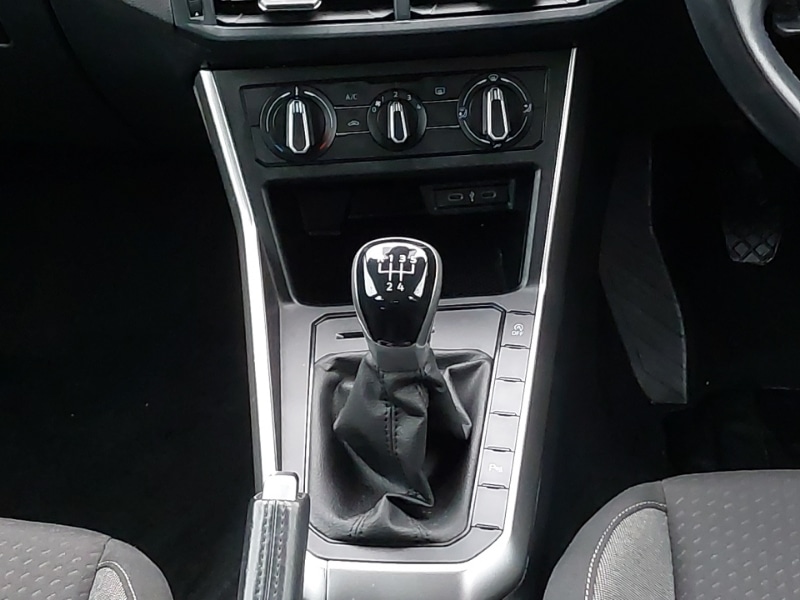 Used Volkswagen Polo 2024 for sale - 77410003: Photo 11