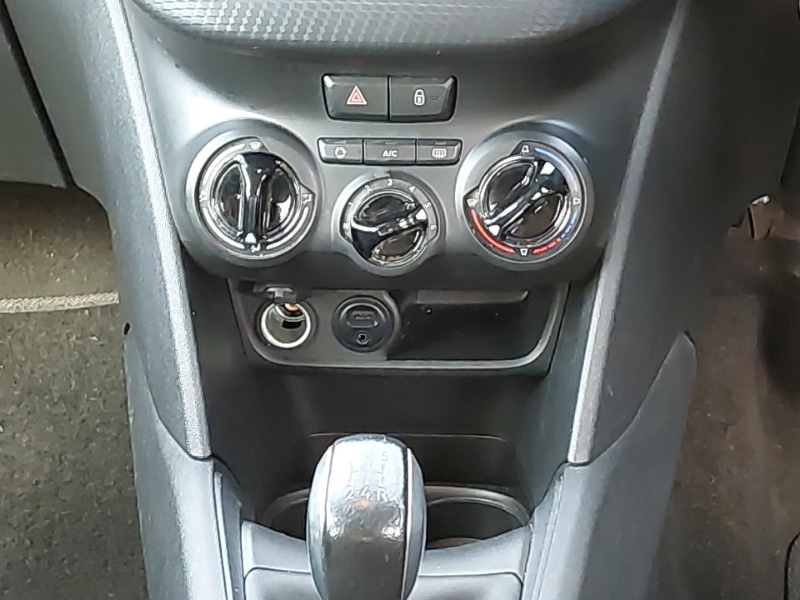 Used Peugeot 208 2017 for sale - 77963911: Photo 11