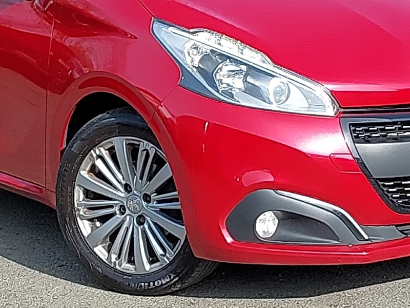 Used Peugeot 208 2017 for sale - 77963911: Photo 9