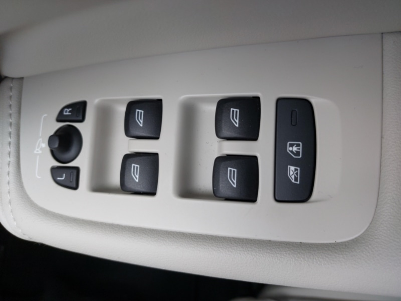 Used Volvo XC60 2024 for sale - 77343027: Photo 13