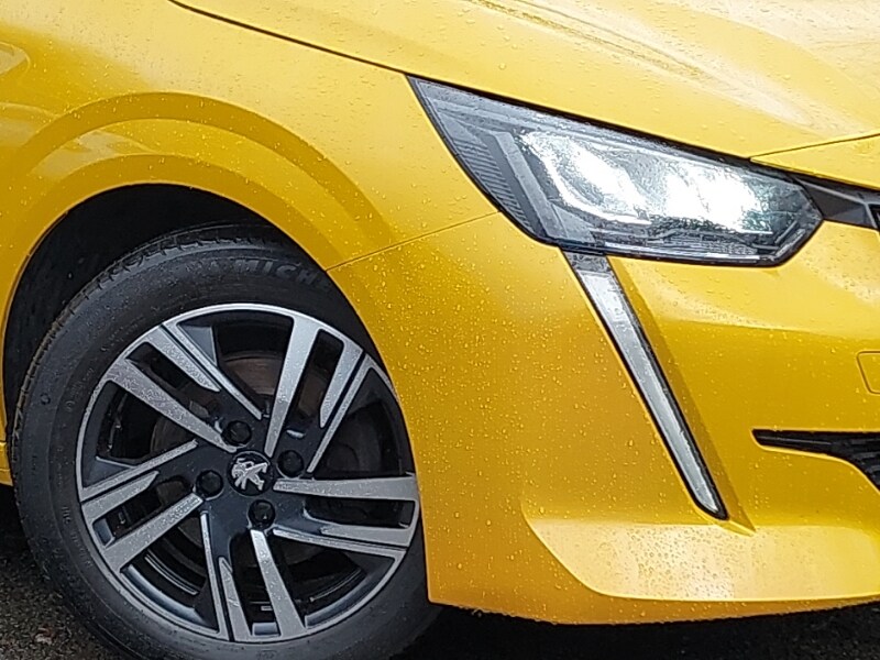 Used Peugeot 208 2023 for sale - 77085652: Photo 9