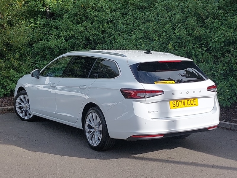 Used Skoda Superb 2024 for sale - 76687739: Photo 3