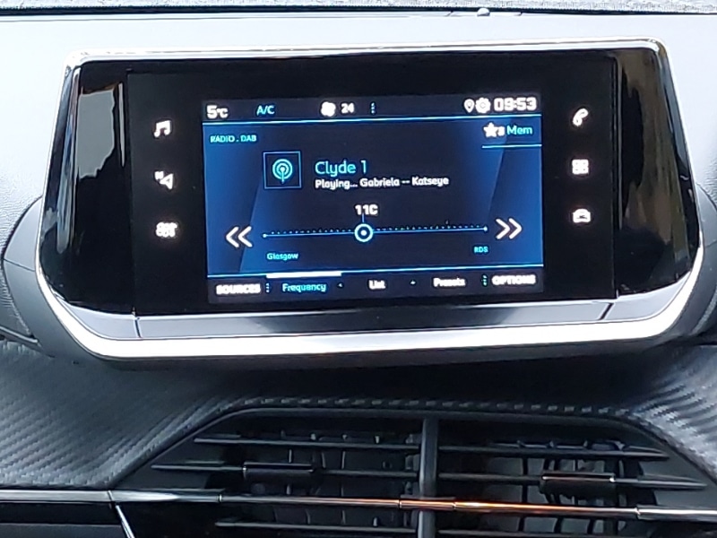 Used Peugeot 2008 2022 for sale - 77299613: Photo 10