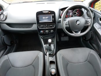 Used Renault Clio 2018 for sale - 77563011: Photo